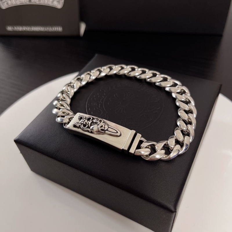 Ch**me He**ts bracelets